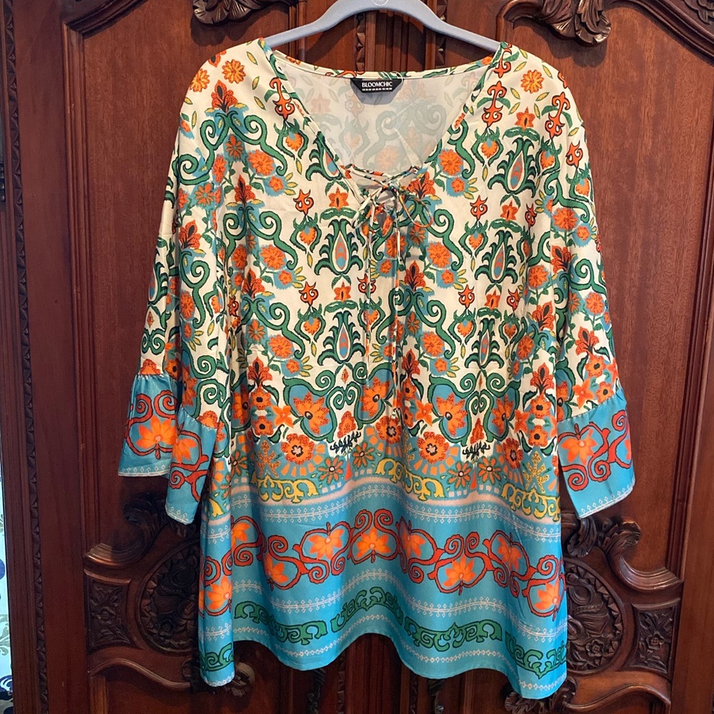 BloomChic Boho Paisley Floral Tunic Top